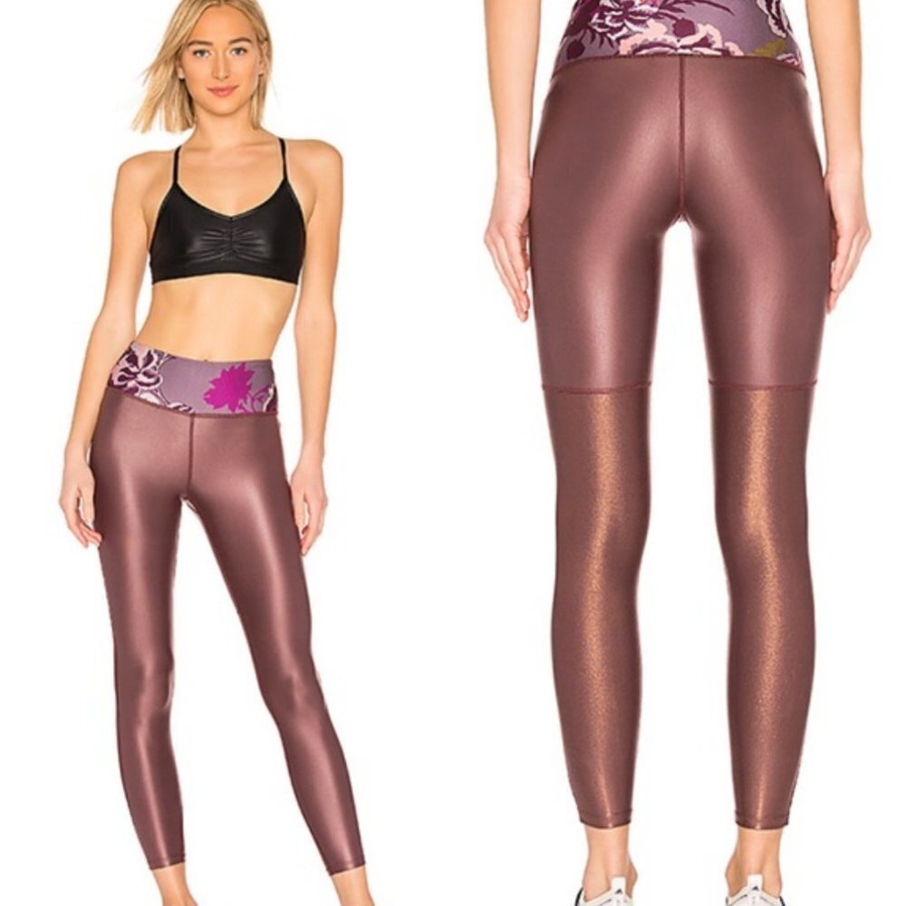 ☀️ MAAJI Purple Prove Floret Peony Shimmer Leggings Size Small Workout Athletic